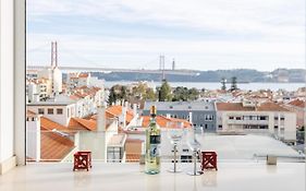 Tejo River View Apartment nearby Belém